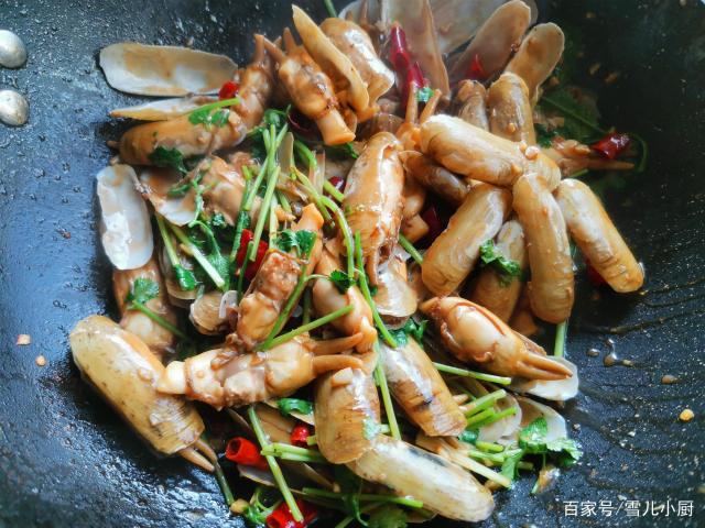 這個(gè)海鮮被稱作“小人仙”,肉質(zhì)肥美,用這個(gè)方法做,一盤不夠吃 這個(gè)海鮮被稱作“小人仙”,肉質(zhì)肥美,用這個(gè)方法做,一盤不夠吃